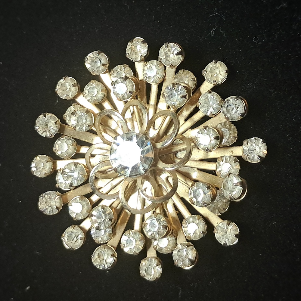 VTG Goldtone & Rhinestone Brooch
